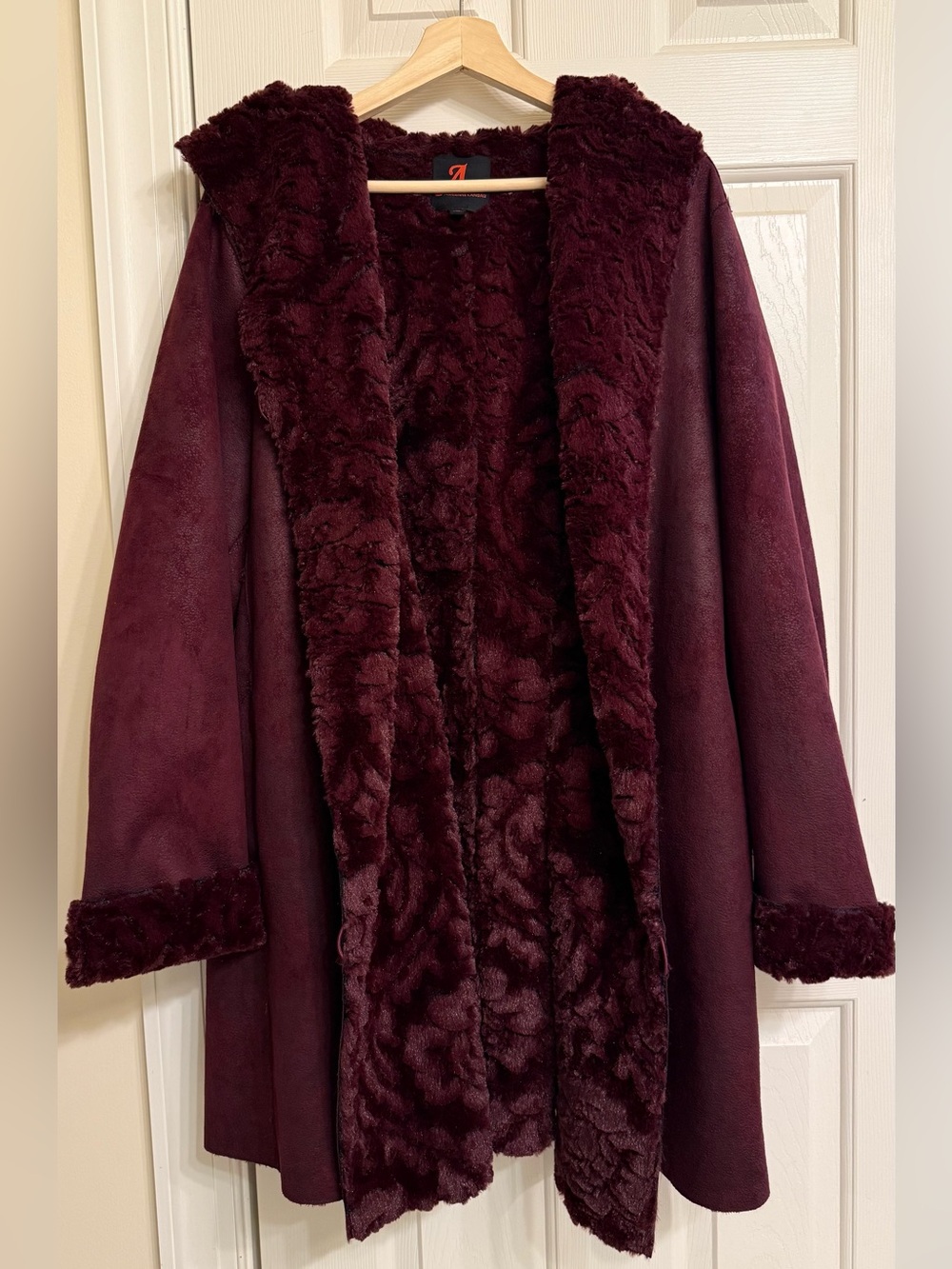 Adrienne Landau Women’s Faux Fur Coat Burgundy Reversible soft size 1X